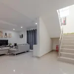 Luxury 5 Bedrooms Pool With Terrace *