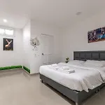 Luxury 5 Bedrooms Pool With Terrace Villa Pattaya