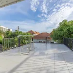 Luxury 5 Bedrooms Pool With Terrace Pattaya