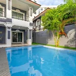 Luxury 5 Bedrooms Pool With Terrace