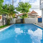 Luxury 5 Bedrooms Pool With Terrace