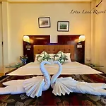 Lotusland Resort Pattaya