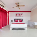 Oyo 75381 Billabong Hotel