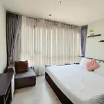 2 Bed Room Excellent Location Best Infinity Pool