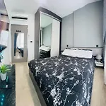 Base Central Pattaya Perfect Spot Seaview 23 Floor