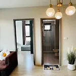 The Base 2 Bedroom 1 Bathroom อพาร์ทเม้น