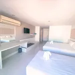 Holi Pty Hotel