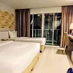 Holi Pty 3* Pattaya