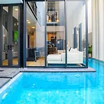 Modern 4Br Pool Villa In Good Location