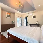 G Thai Happy Pool Villa