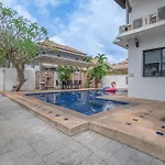 Thai Home Ins-Style Pool Villa 3Br Near Hollywood