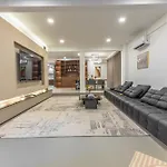 Villa Luxury 6b Lagoon With Swimming Pool Pattaya