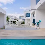 My Galaxy Pool Villa 16Br Near Jomtien Beach