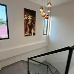Amarin - Huge 7 Bedroom Private Pool House In Next To Walking Street * Pattaya