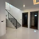 Amarin - Huge 7 Bedroom Private Pool House In Next To Walking Street วิลล่า Pattaya
