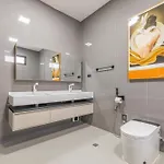 Luxury 6b Lagoon With Swimming Pool *