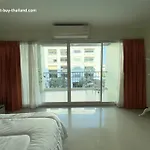 วันหยุดที่บ้าน Large Pool-view With Balcony - Tw Platinum Suites, Jomtien *