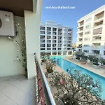 วันหยุดที่บ้าน Large Pool-view With Balcony - Tw Platinum Suites, Jomtien