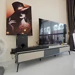 Amarin - Huge 7 Bedroom Private Pool House In Next To Walking Street วิลล่า *