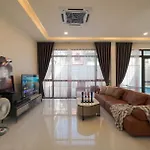 Amarin - Huge 7 Bedroom Private Pool House In Next To Walking Street วิลล่า