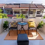 วันหยุดที่บ้าน Rukkhun Pattaya-central Near Walking Street &