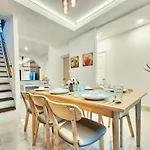 วันหยุดที่บ้าน Rukkhun Pattaya-central Near Walking Street &
