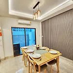 วันหยุดที่บ้าน Rukkhun Pattaya-central Near Walking Street &