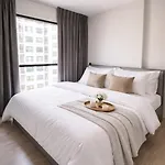 The Base High Floor And Seaview * Pattaya