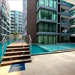Pool View Studio Pet Friendly Siam Oriantal Tropical Pattaya Thailand