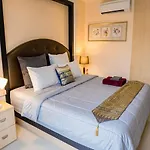 Ideally Located On Jomtien Phratamnak อพาร์ทเม้น *