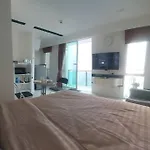 Studio - Pool View - C1 Ccr