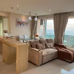 2 Bed Seaview -best Of Location A Gem อพาร์ทเม้น