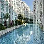芭提雅市中心泳池景观房 อพาร์ทเม้น Pattaya