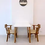 Wongamart Beach Access - Family Apartment