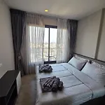 The Base Thai * Pattaya