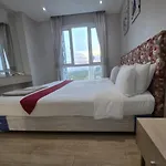 อพาร์ทเม้น 2 Bed Seaview -best Of Location A Gem