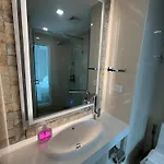 Beautiful 1 Bedroom With Big Balcony And Lagoon Pool อพาร์ทเม้น Pattaya
