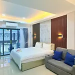 อพาร์ทเม้น Luna Nest