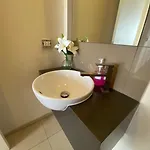 อพาร์ทเม้น High Floor Sea View 2 Bed