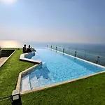 Ocean View In Andromeda Seaview