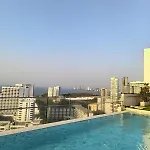 อพาร์ทเม้น Ocean View In Andromeda Seaview Pattaya
