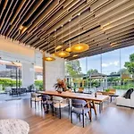 Ocean View In Andromeda Seaview