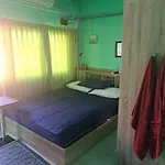 Scandalic Bar And Guest house 2*