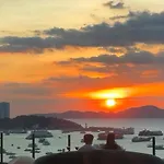 The Edge 2025 New อพาร์ทเม้น *