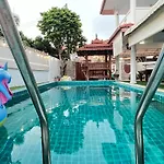 Villa Jomtien 5br *
