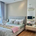 Apartment With Waterpark Pattaya