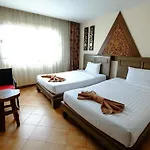 Red Balcony โรงแรม Pattaya