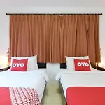 Oyo 520 Cantina 2*