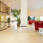 Eastiny Plaza โรงแรม 3*