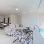Happyhouse